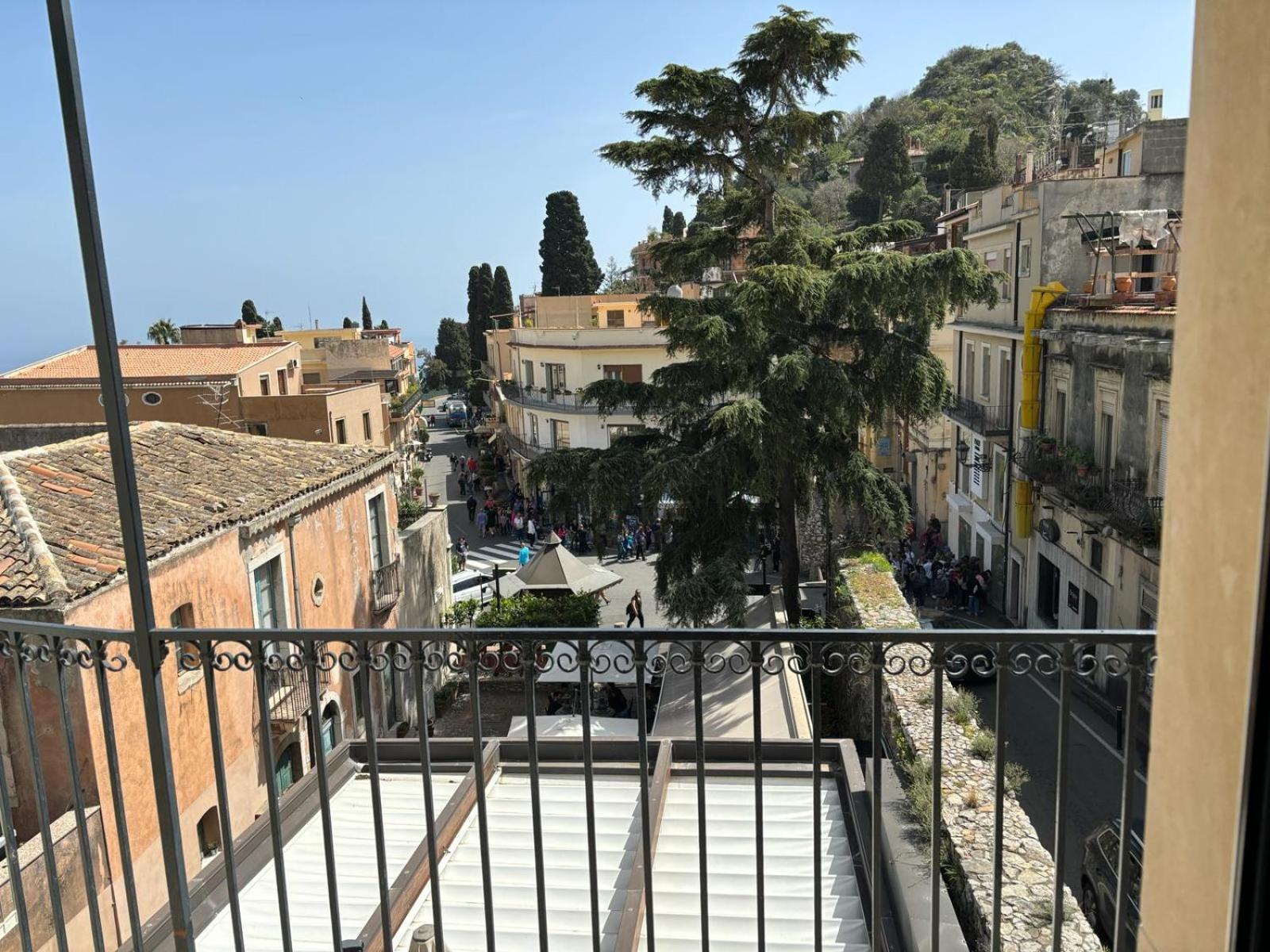 C'Est La Vie Taormina Apartment Exterior photo